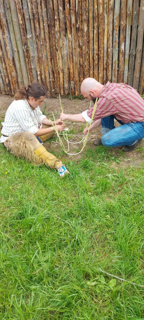 TRP-Rückblick 2021: Frühlingsrendezvous - Handwerkliche Arbeiten mit Weidenästen