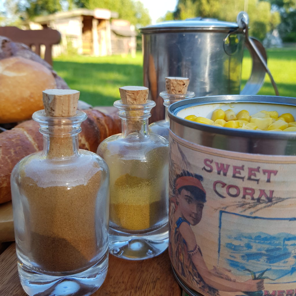 Authentic Camp 2021 - Spices, bread and indian corn